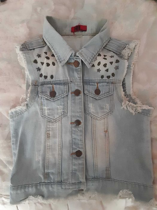 Велурени и дънкови елеци