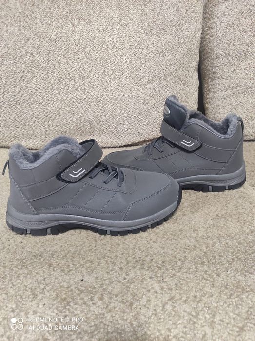 Продам зимние мужские кроссовки