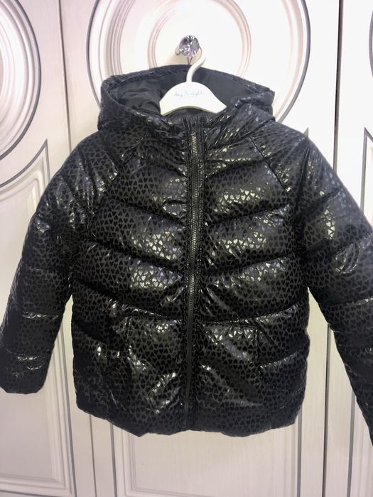 Стильная осенняя, теплая куртка.