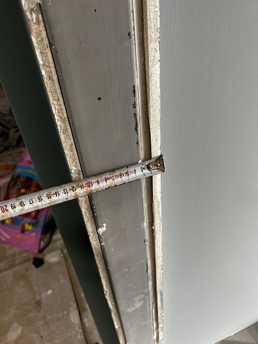 Интериорна врата.