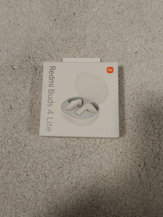 Продавам Слушалки Xiaomi Redmi Buds 4 Lite