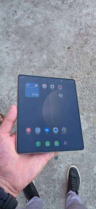 Samsung galaxy fold 5