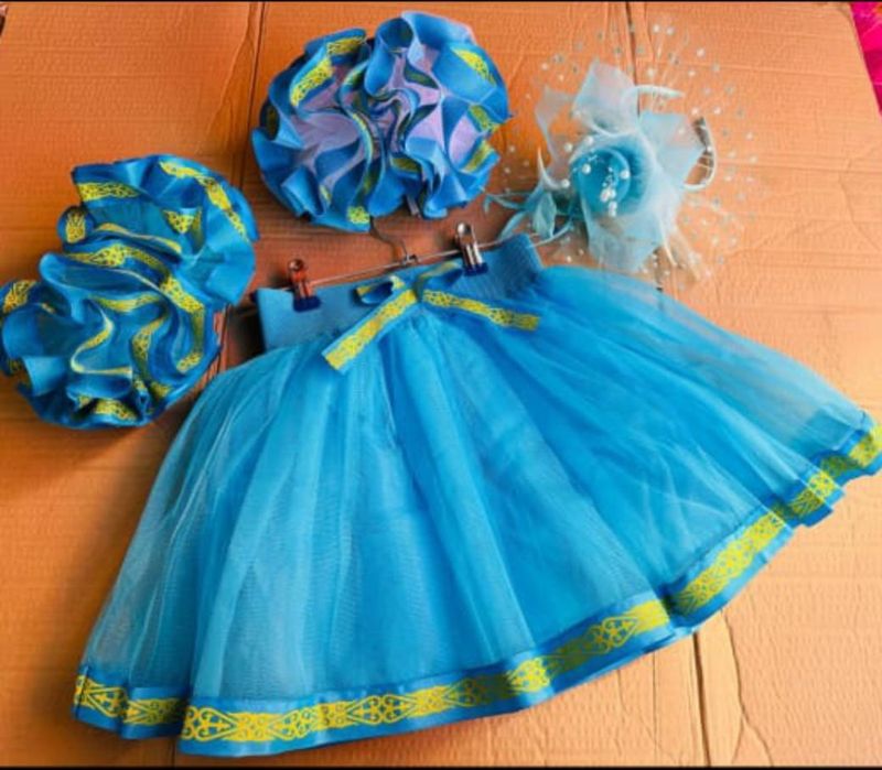 Продам голубые юбки с орнаментом