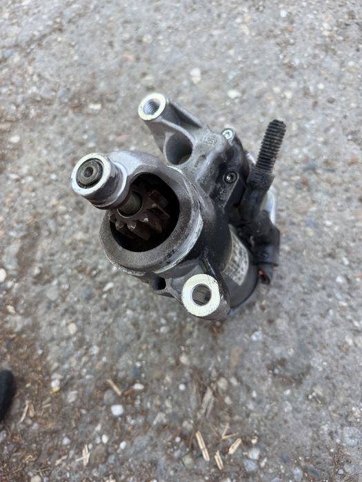 Стартер BOSCH за Audi A4, A5, A6, Q5 2.0 TDI | 04L911021 | 0001174404