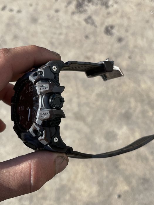 Чисто Нов Часовник