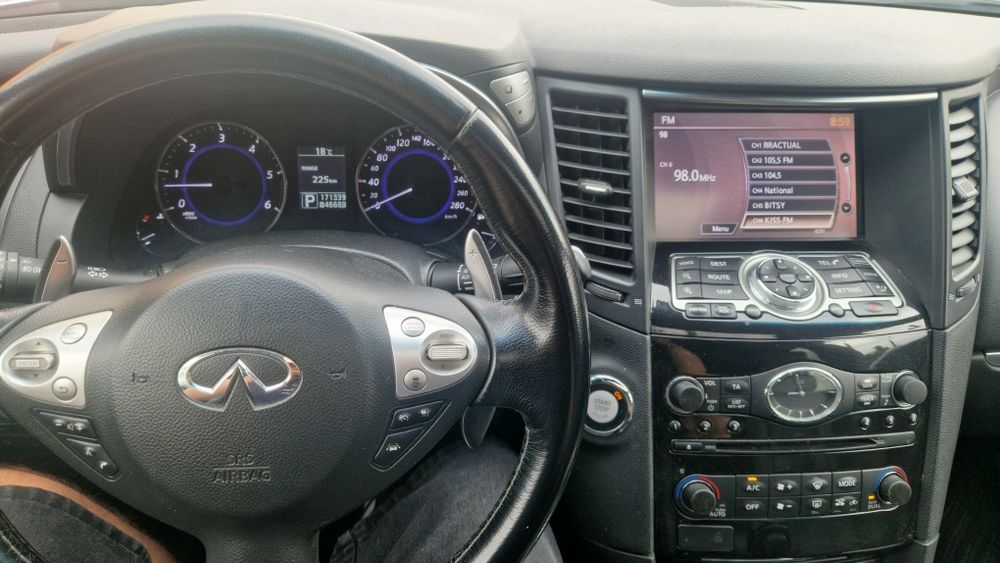 Infiniti FX30d S 2014 pret 12.000 euro negociabil