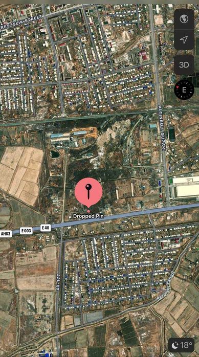 Земельный участок со строениями