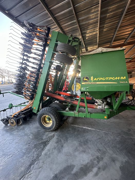 Сеялка John Deere 740A