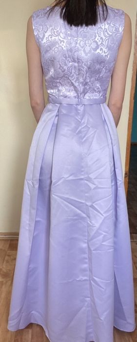 Вечерние платья