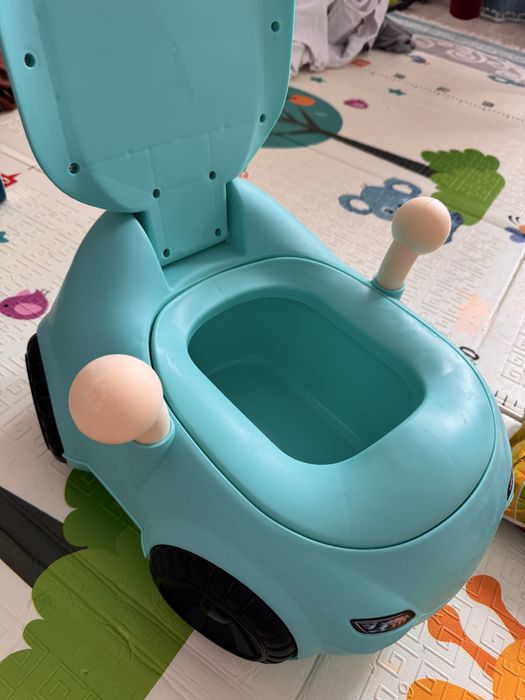 Продам Детский горшок