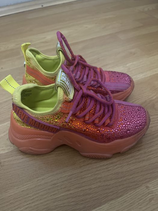 Кецове Steve Madden и кецове Зара