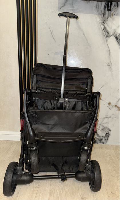 Продам детскую коляску