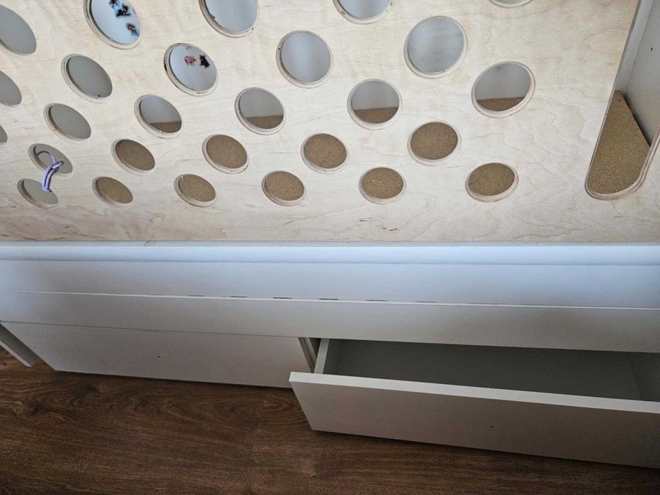 Детско / бебешко легло с две чекмеджета