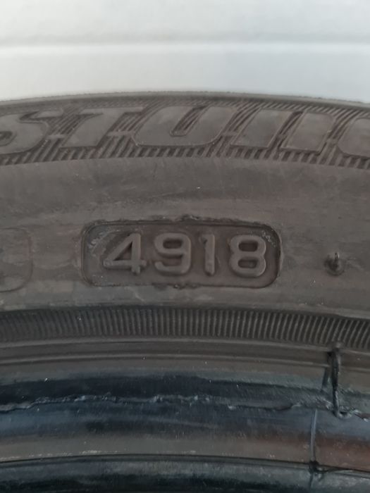 Летни гуми 2 броя BRIDGESTONE Tyranza ER300 215 45 R16 дот 4818