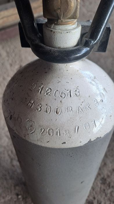 Баллон для кислорода 2 литра 3.3 кг