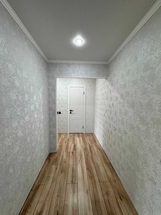 Продаем улучшенную 2 комн .кв - мкр. Степной 4, дом 10