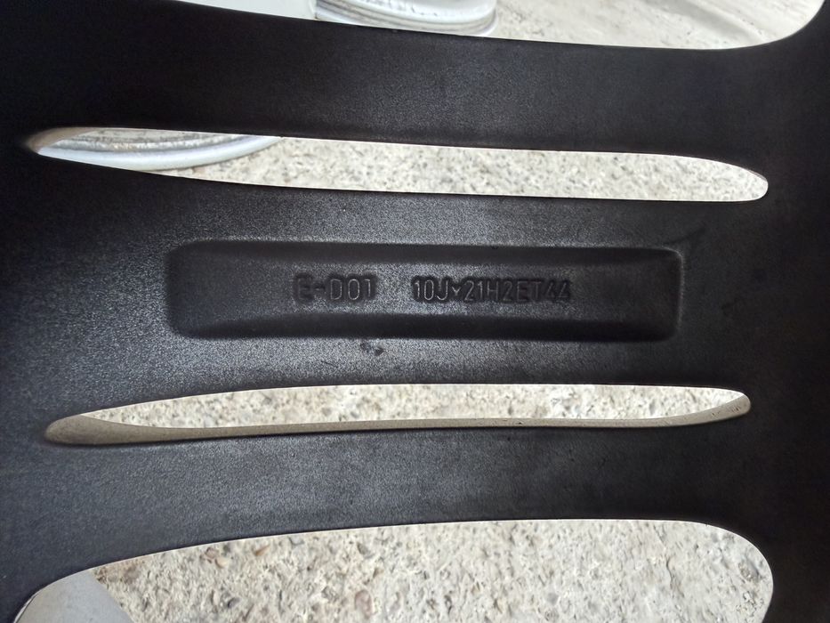 Audi Q7 S-line 5x130  джанти 21”