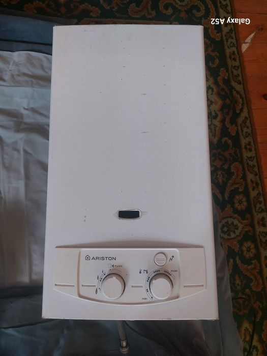 Газовая проточная колонка ARISTON