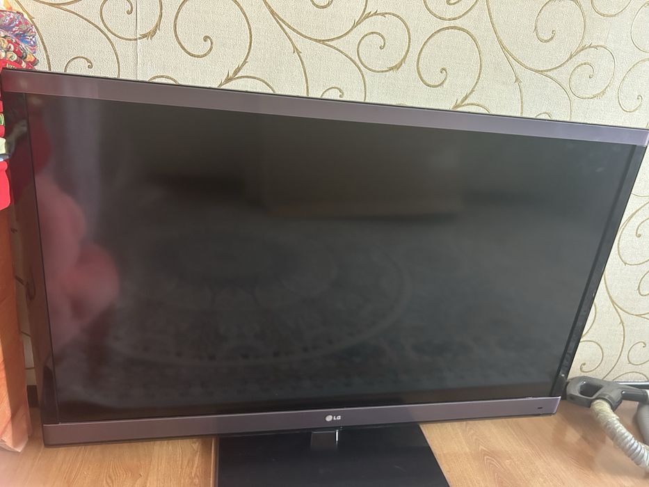 Телевизор модель LG