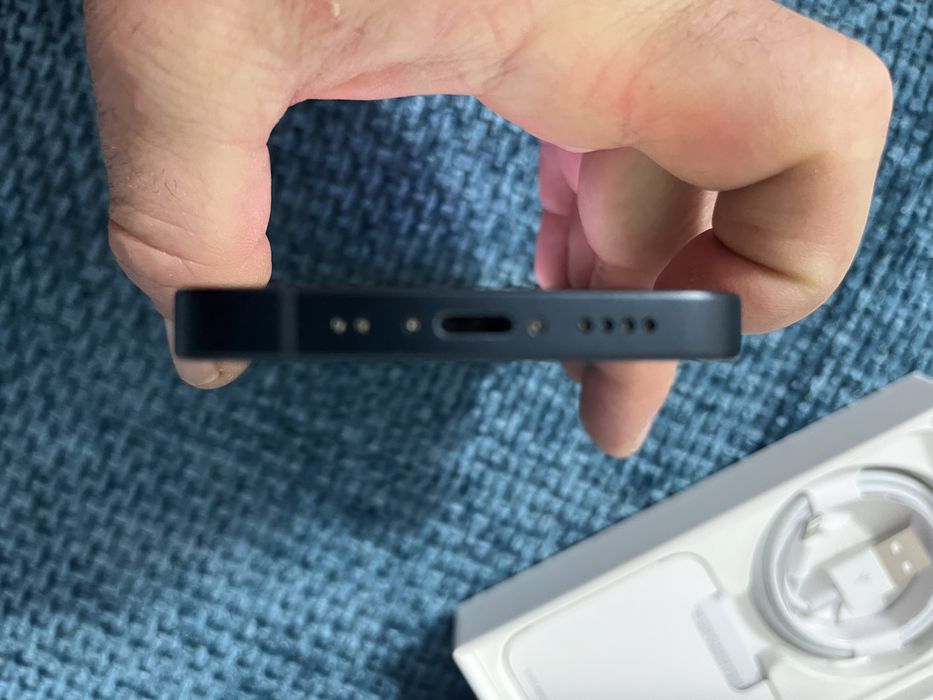 Iphone 13 mini 84% батерия като нов 256гб