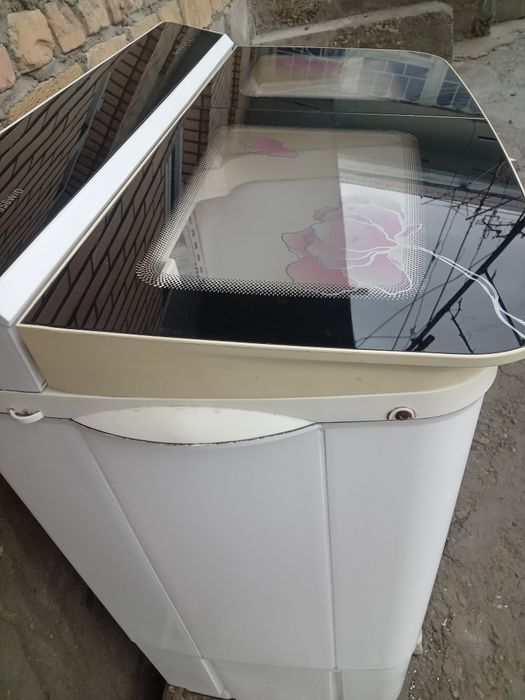 Полуавтомат машинка сотилади