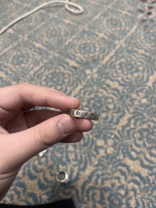 часы,хорошие кварцевые