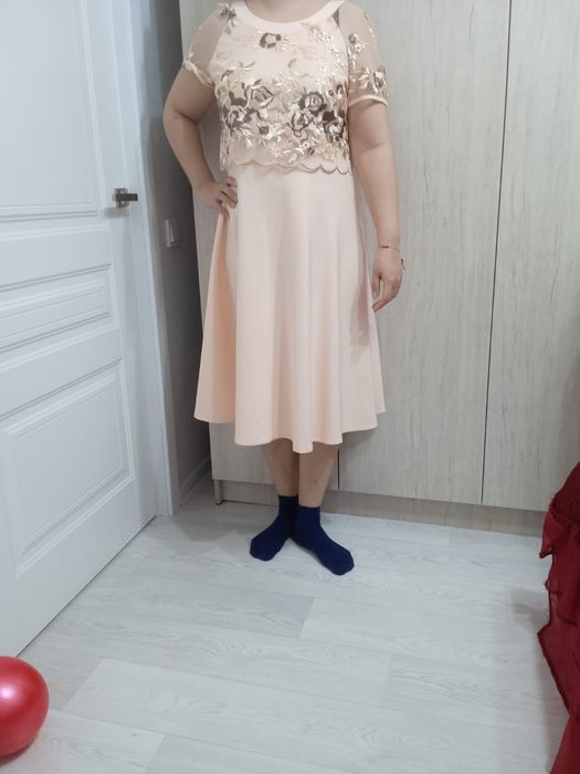 Продам платья все 50 размера