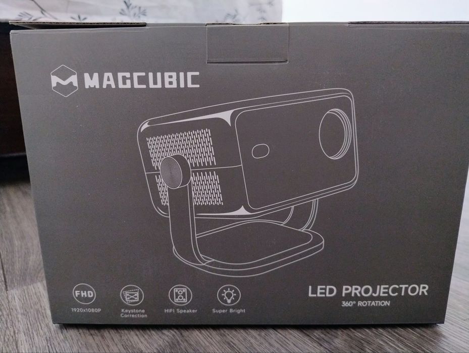 Проекторът magcubic l018