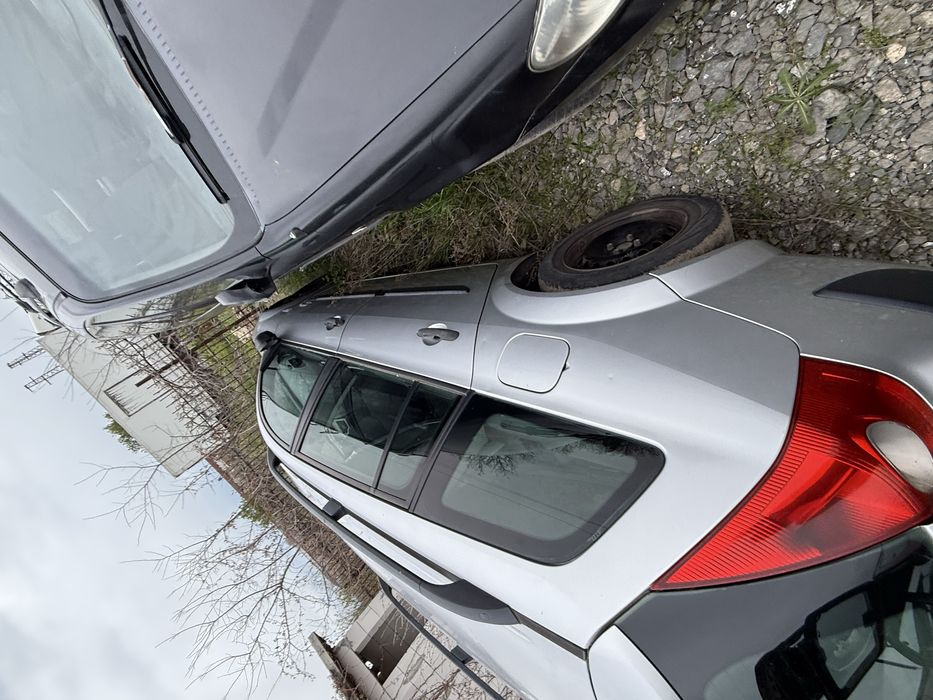 Продавам Renault Megane 1.9 dci 130 коня НА ЧАСТИ