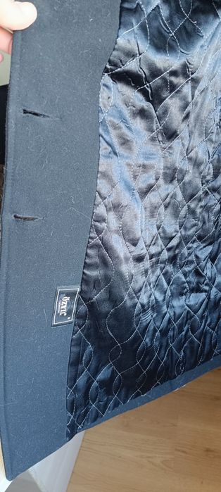 Отдам демисищонное пальто за две плитки шоколада