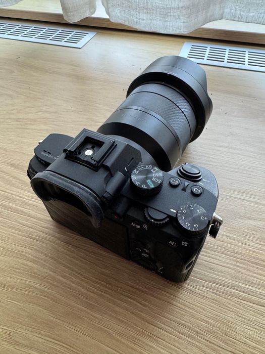 Sonny a 7 iii + obiectiv zeiss 24-70 f4