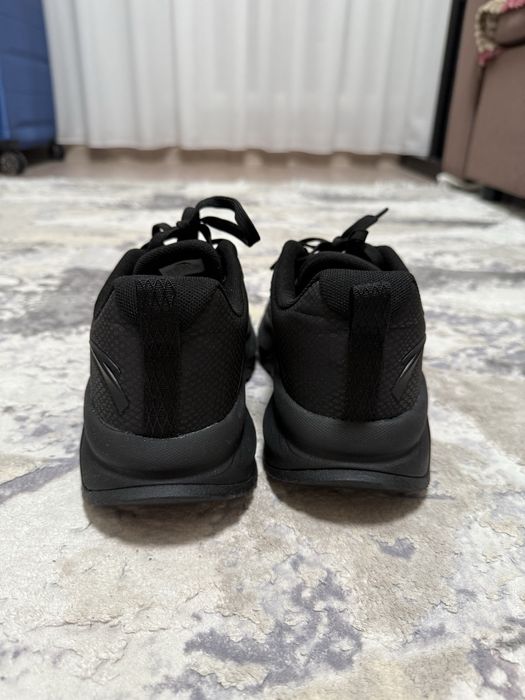 Кроссовки Anta, в черным цвете