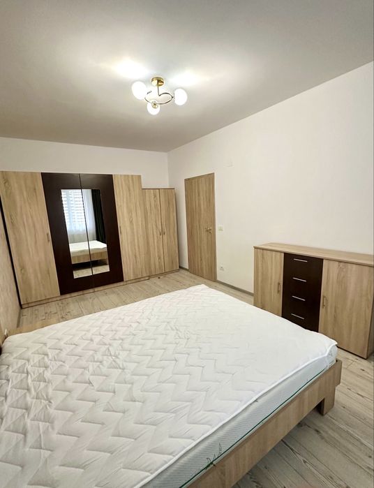 Proprietar inchiriez apartament 2 camere in Giroc