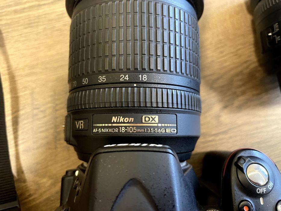 Nikon D5300 + Nikkor AF-S DX 18-105mm VR + Nikkor AF-S DX 35mm + аксесоари