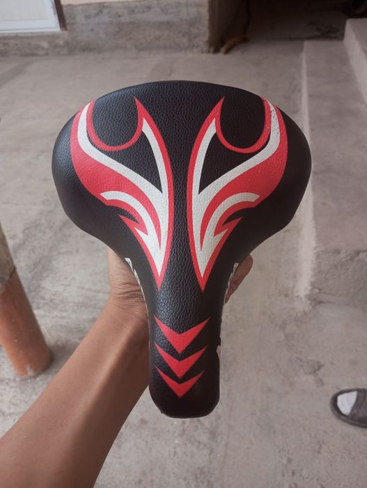 Velosiped uchun sideniya.