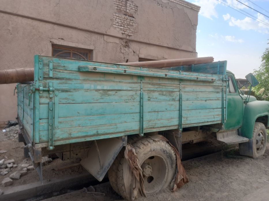 Газ 52  бензин 84 йил документ тах срочно сотилади