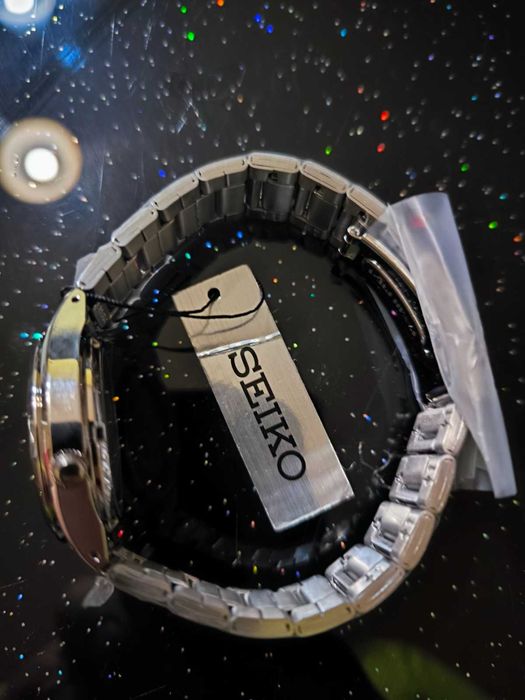 Предлагам ВИ SEIKO  SNK621K1 от серия сейко 5 Нов