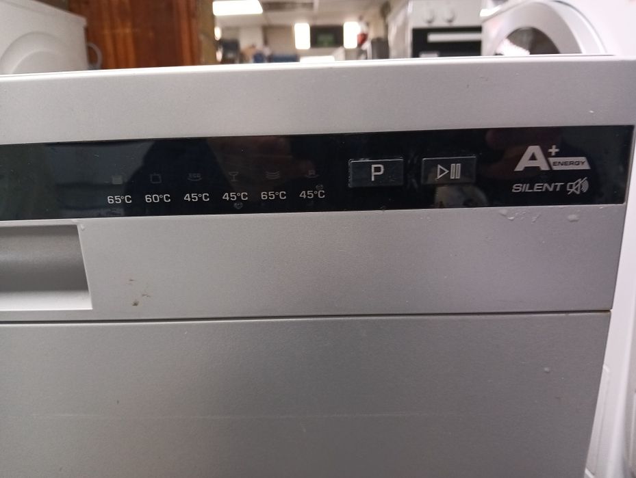 Малка сива съдомиялна  кубче Candy за 8 комплекта с 2 години гаранция!