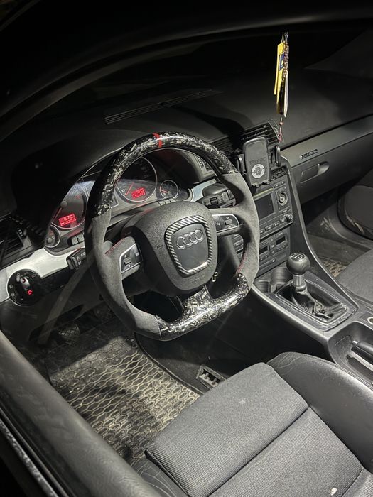 Volan Audi A4 B7 Sport Custom cu Alcantara si Carbon Forjat