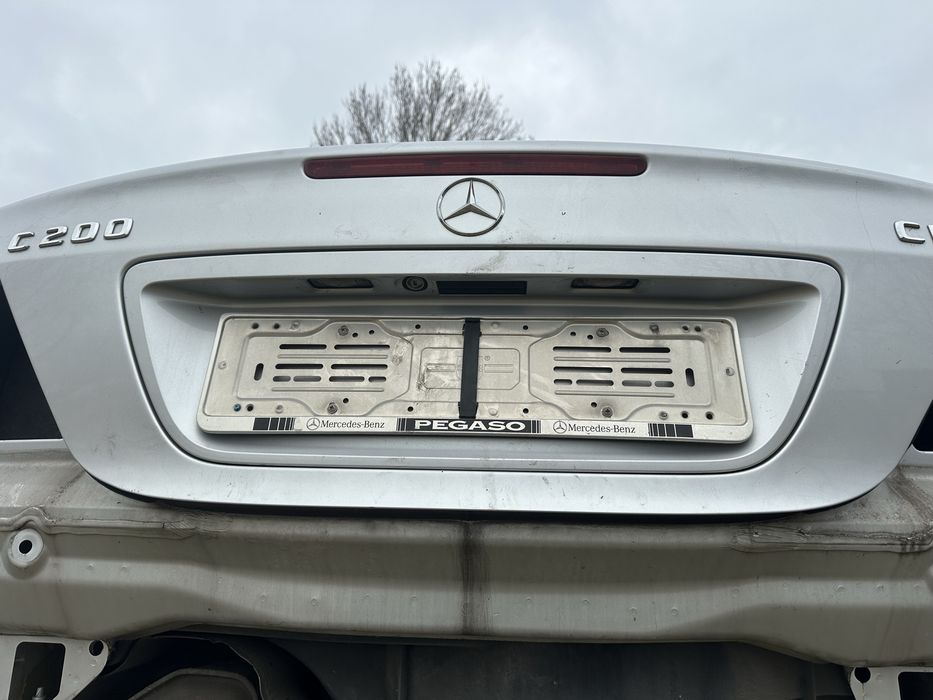 Капак багажник за Мерцедес W203 седан!!!