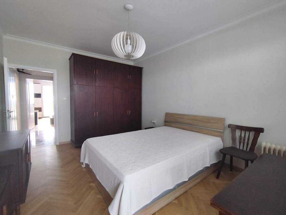 Дава се под наем Тристаен апартамент в София, Света Троица - 120 кв.м за 800 € - Снимка #7