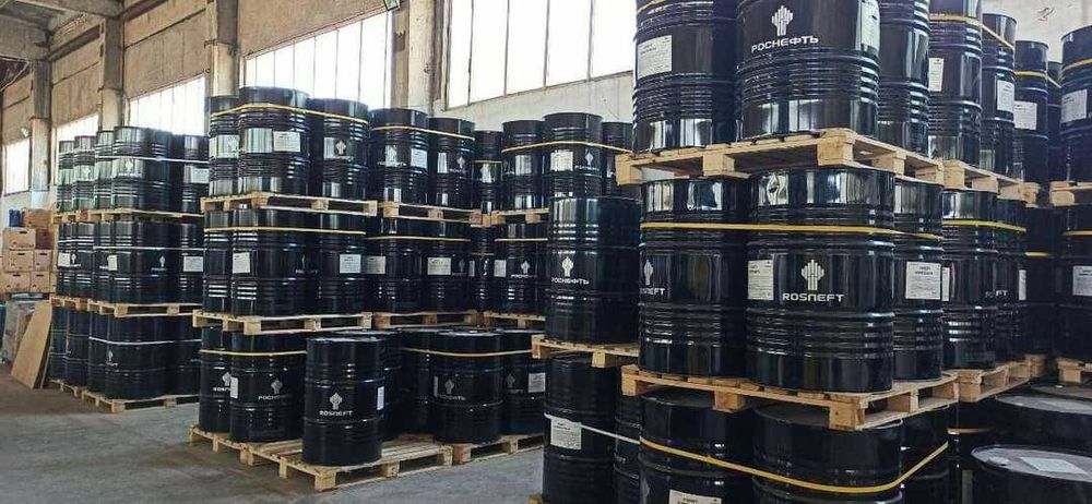 Российское Гидравлическое масло ROSNEFT МГЕ-46В Роснефть