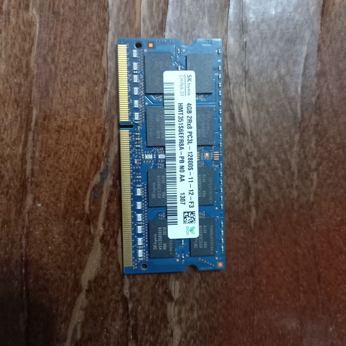 Оперативная память DDR3L 4GB SO-DIMM SK hynix для ноутбука