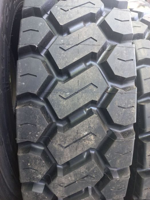 Гуми Нов Регенерат VZ 295/80/22.5 за гора,кал,тежък терен