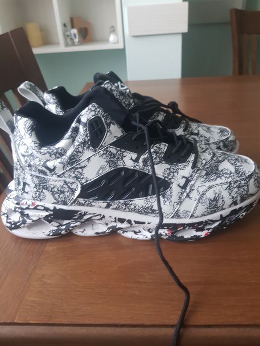 Мартонки -чисто нови