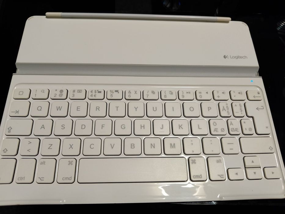 Logitech Bluetooth клавиетури