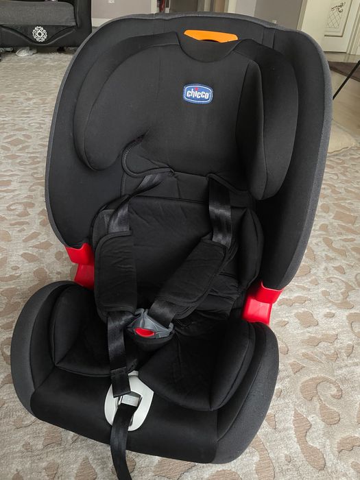 Chicco автокресло