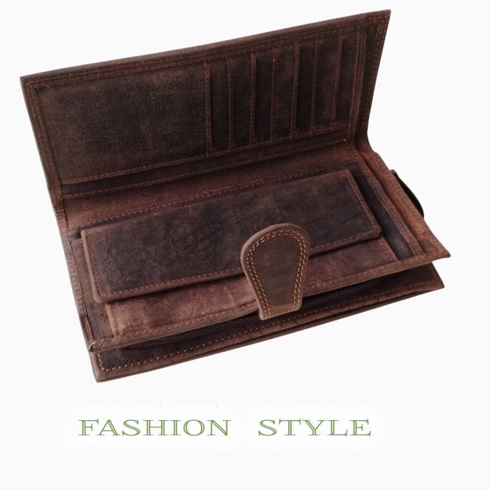 Елегантен портфейл от естествена кожа в кафяв цвят