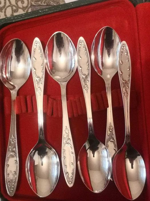 Мельхиоровый столовый комплект ,новый.