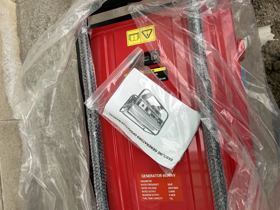 Honda AV6500 Gasiline Generator срочно